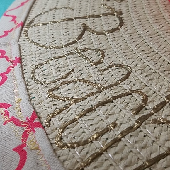 Floppy beach hat - Picture 2 of 12